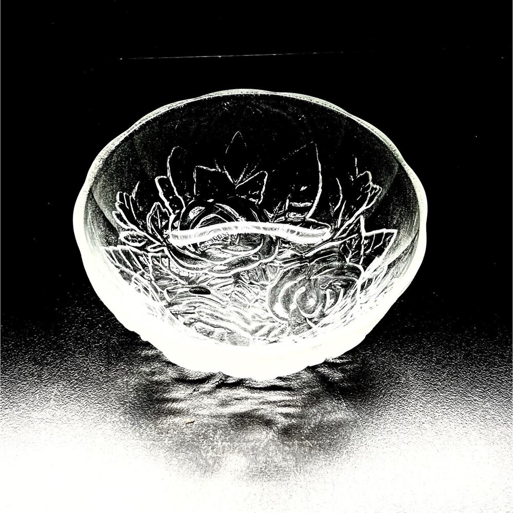 Vintage Pasari Indonesia Livia Rose Embossed Glass Bowl 6.5”